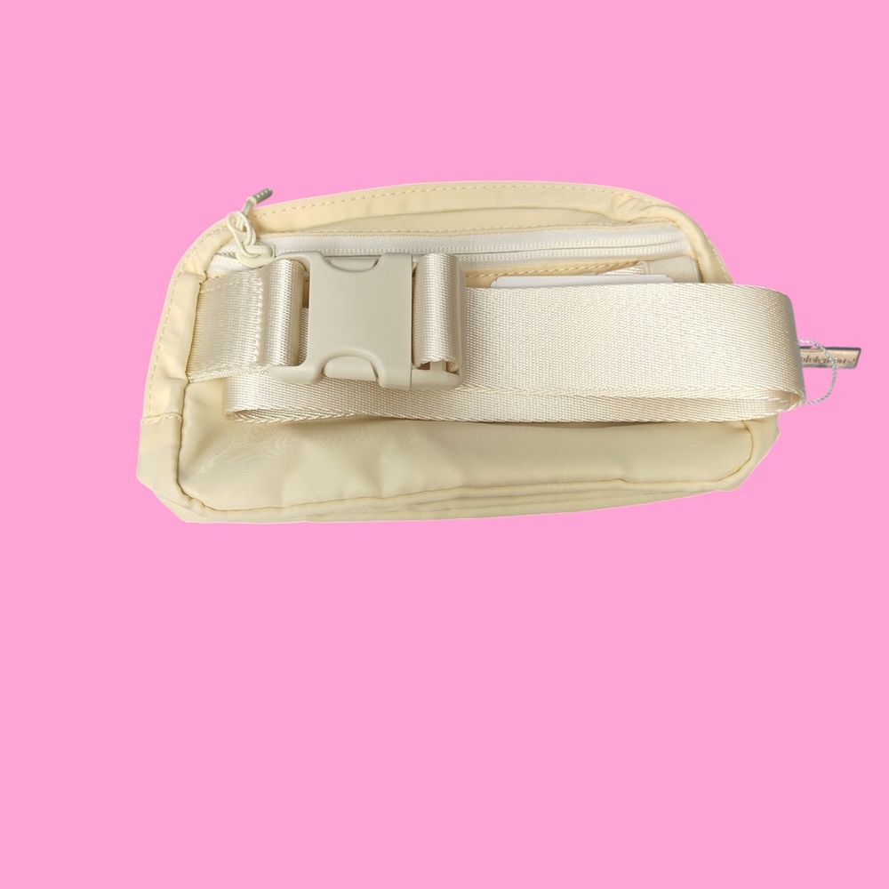 Lululemon Athletica Beige Crossbody Bag - Picture 9 of 9